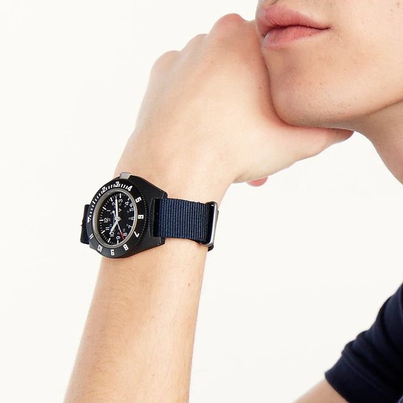 Marathon Watch Company x J.Crew Pilot's Navigator with Date Watch Navy Blue - Picture 14 of 15